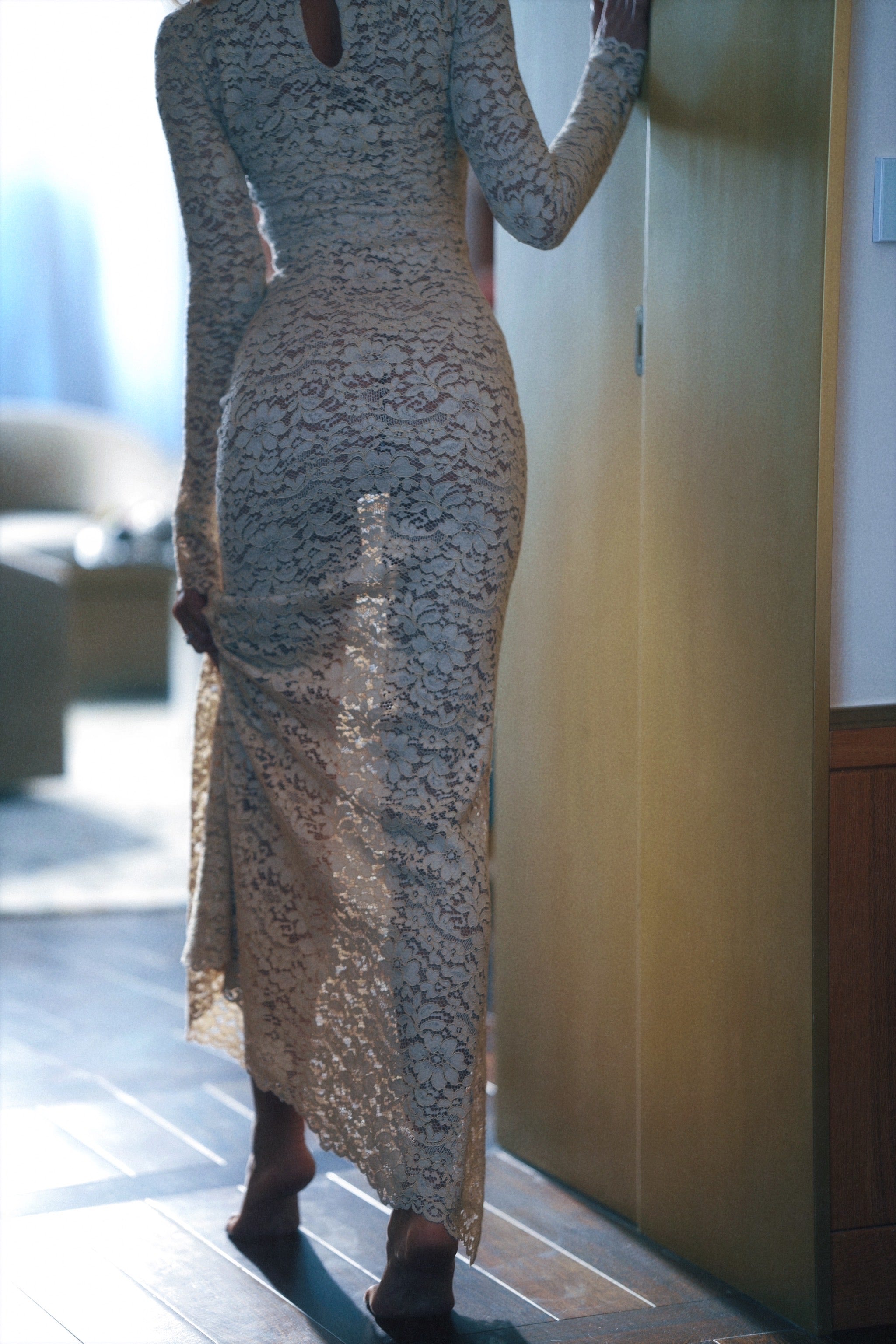 Lace Hour Dress Beige