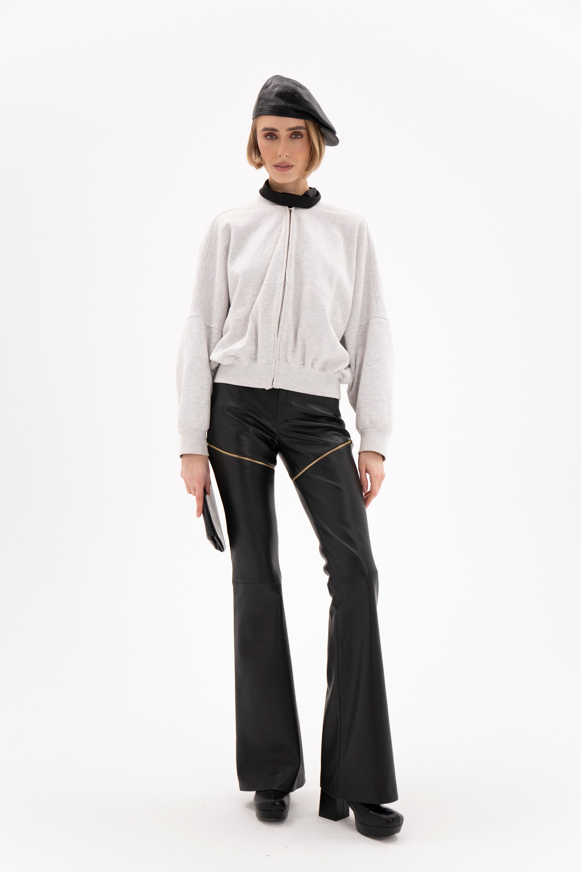 Auro Trousers Black