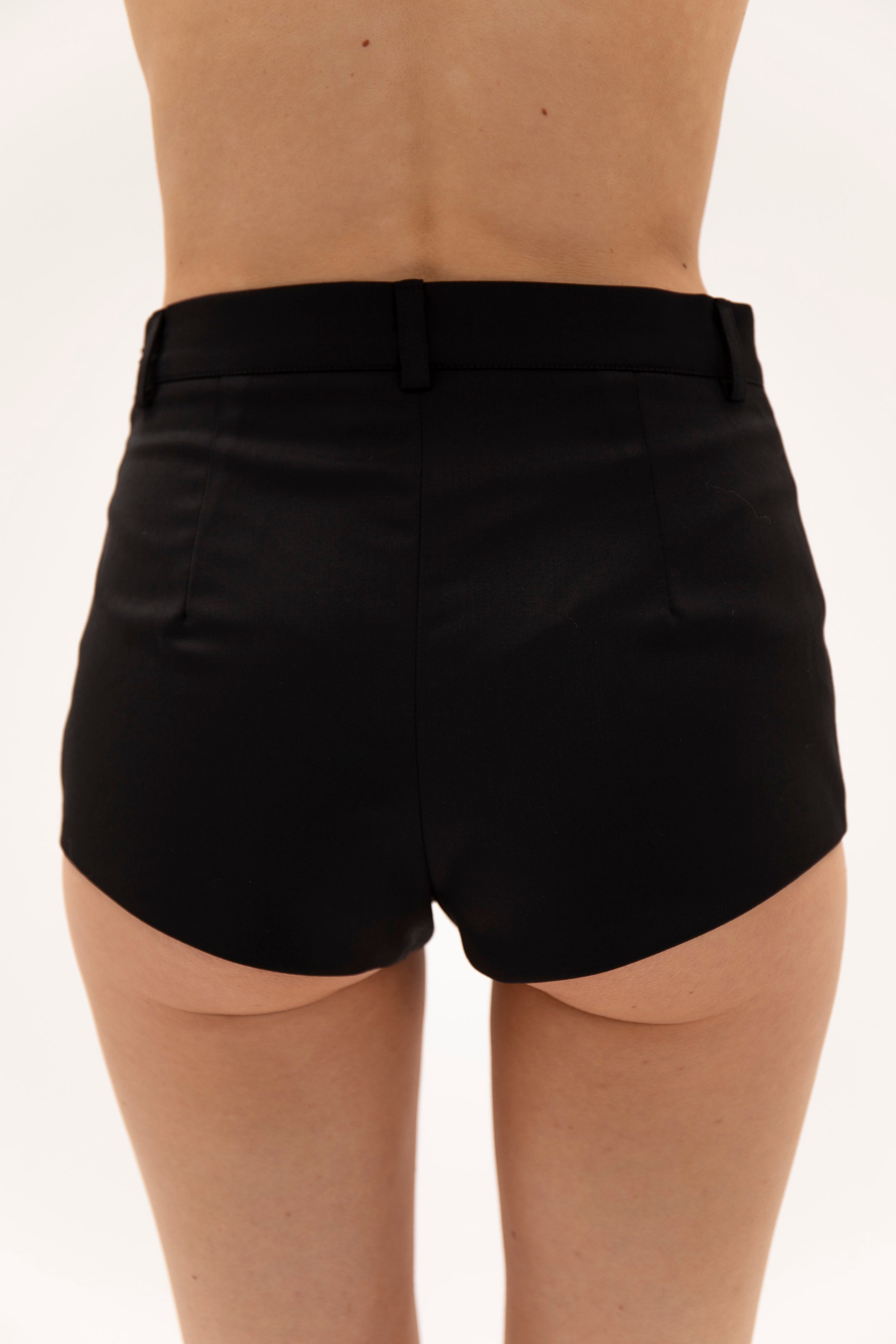 Second Line Shorts Black