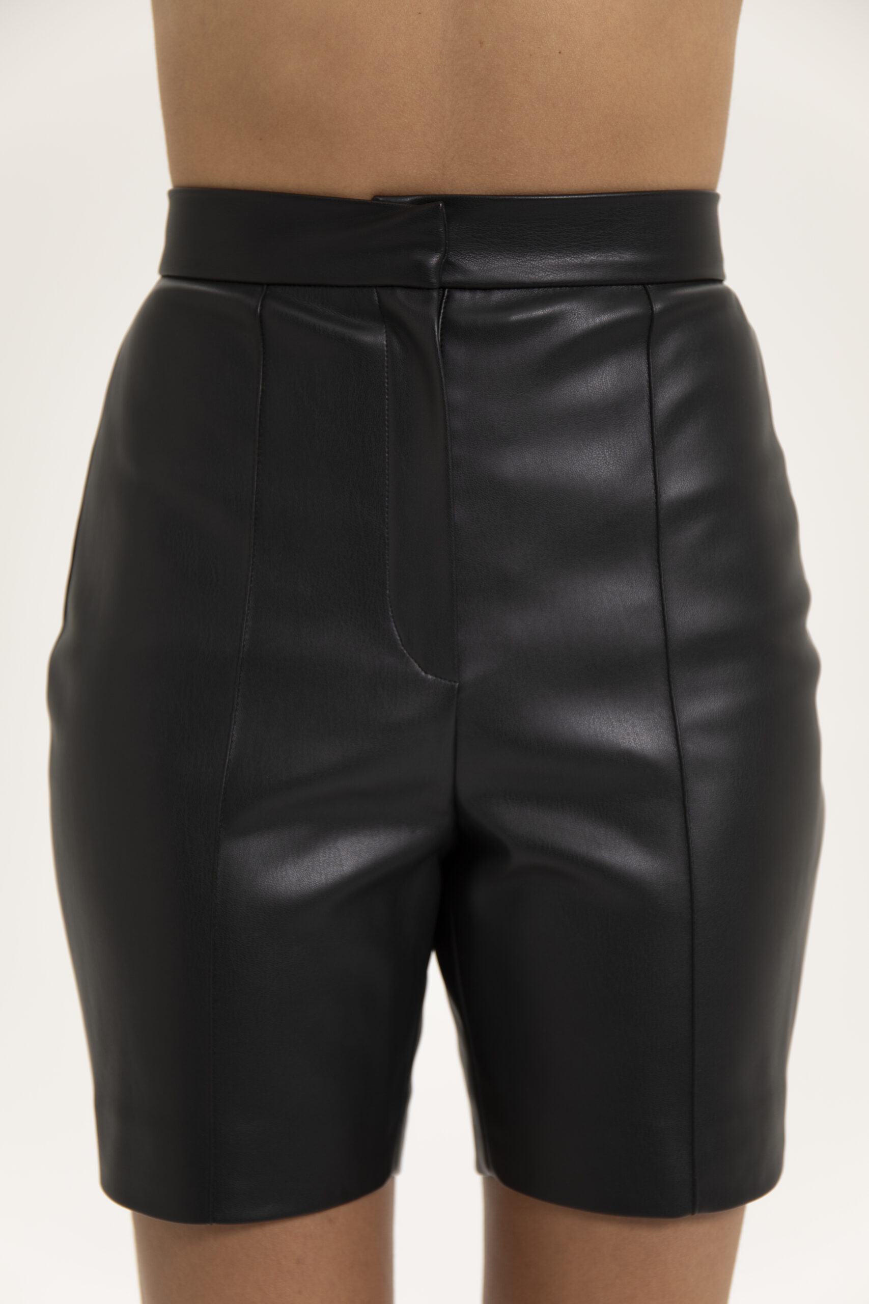 Ivory Tailored Shorts Black - Image 6