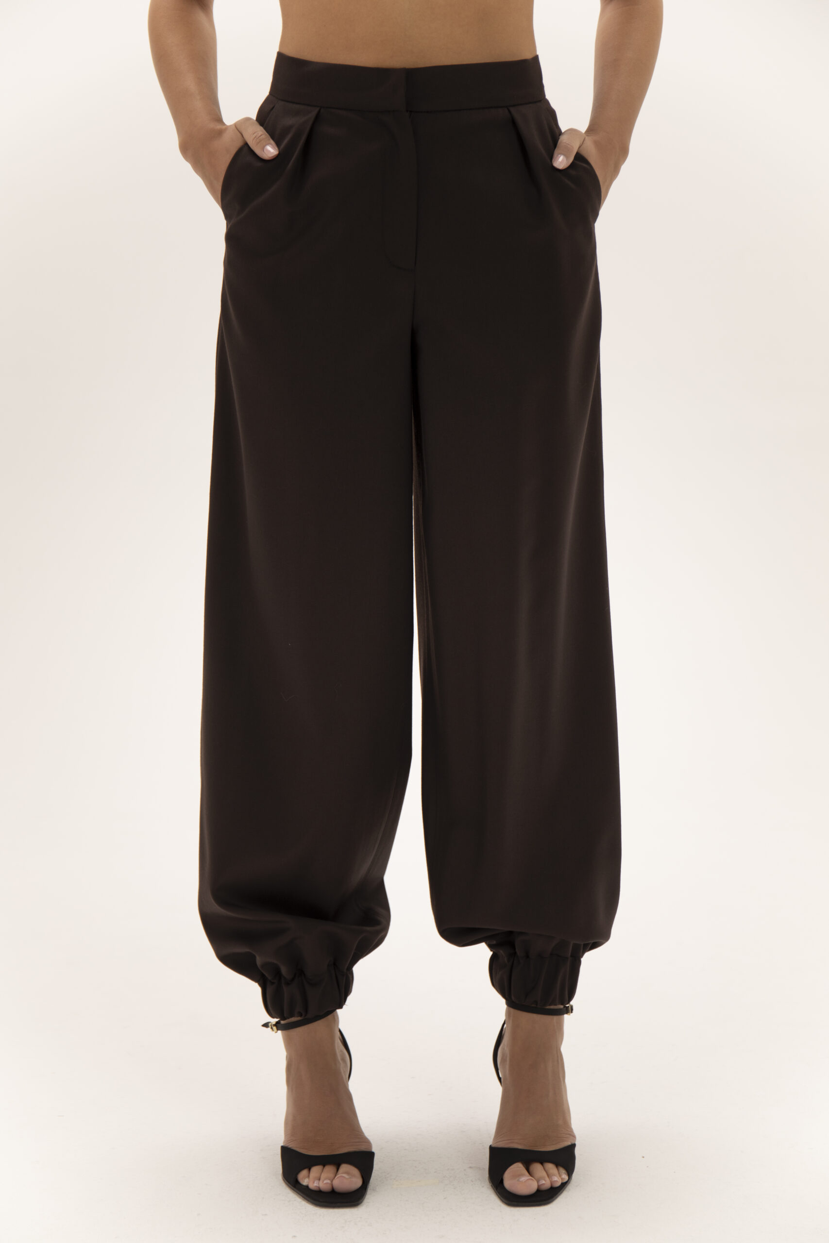 Maven Pants Black - Image 9