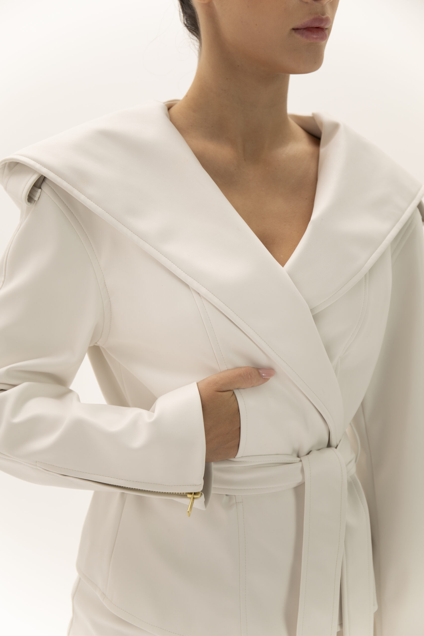 Namelaz White Jacket – Bild 3